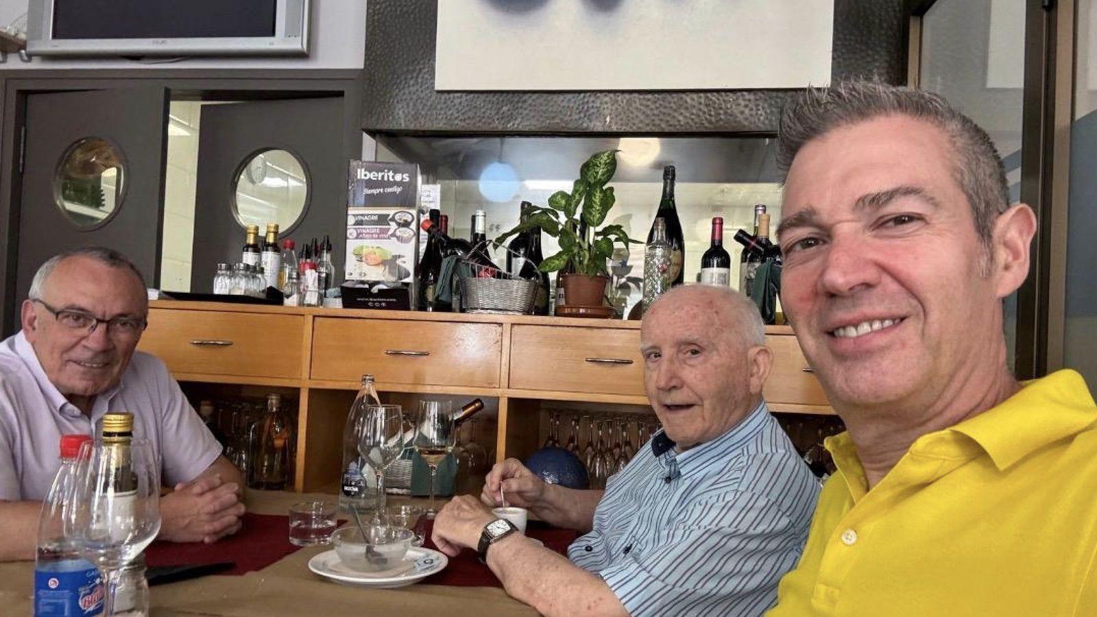 mossèn Pepe Insa Pallarés, con Jordi Bertomeu