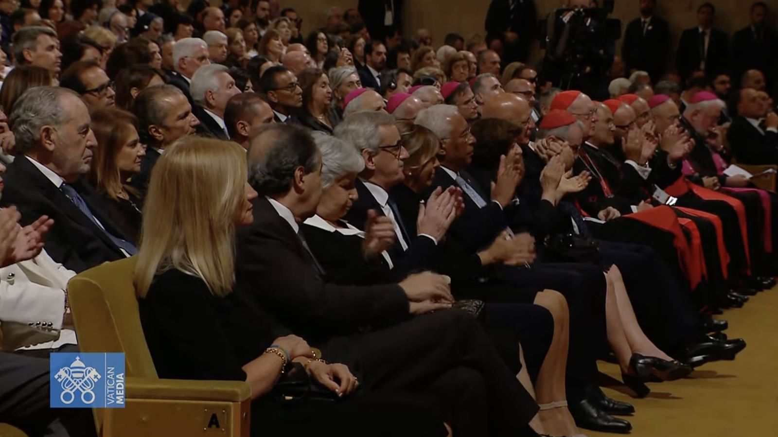 Las autoridades portuguesas aplauden a Francisco