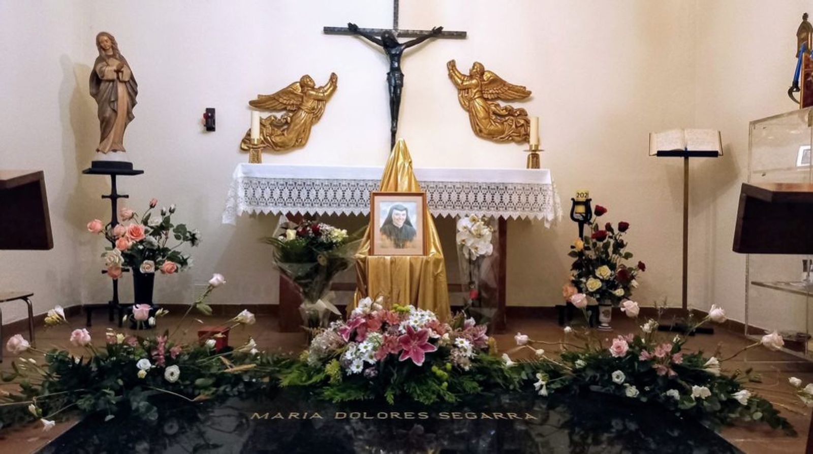 Cripta, Misioneras de Cristo Sacerdote