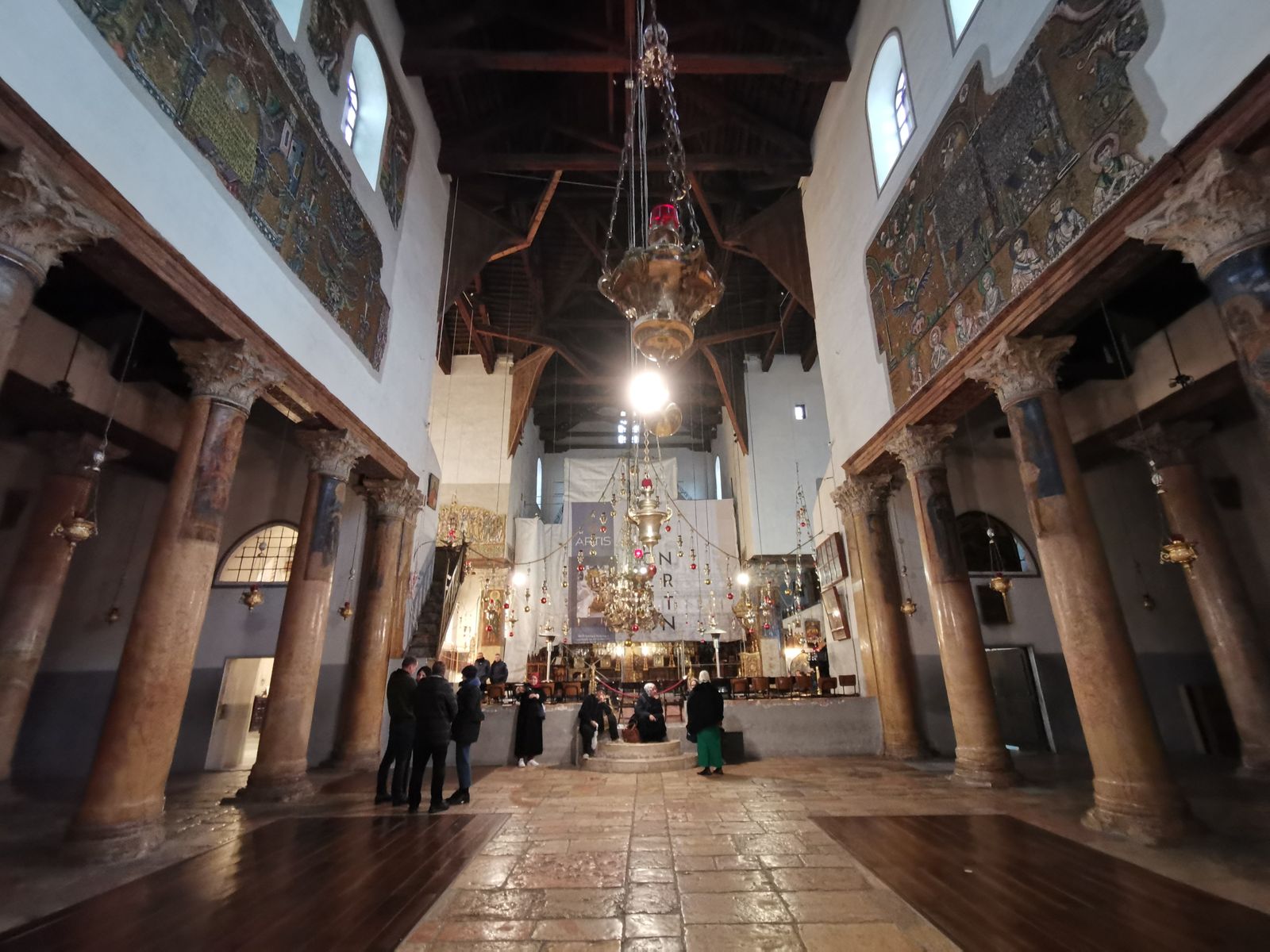Interior de la Basílica de Belén
