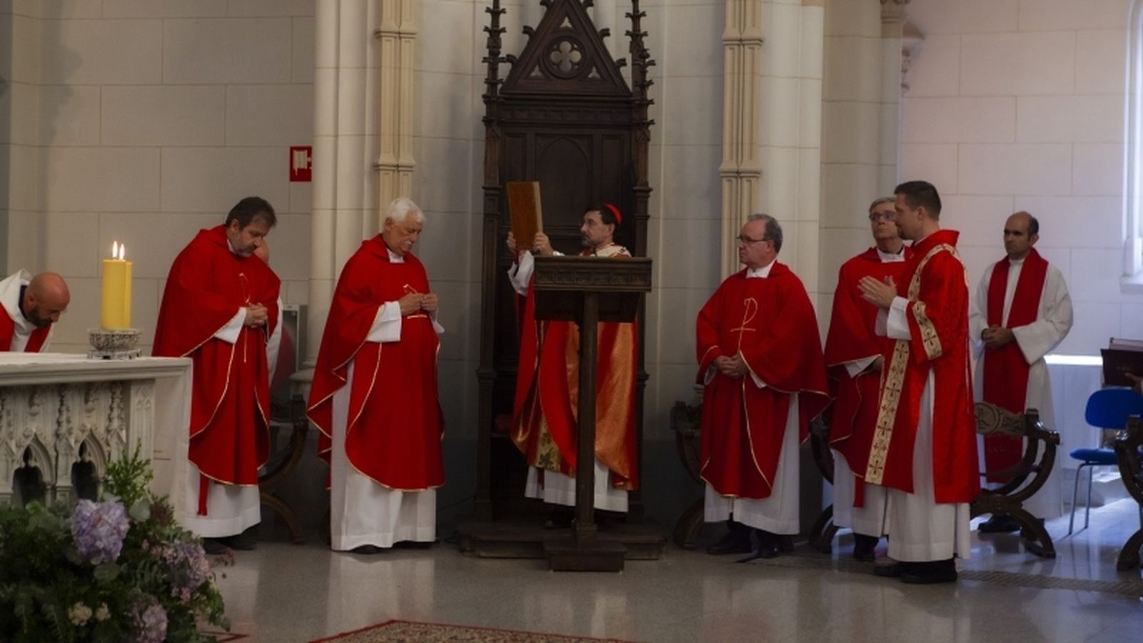 Cobo, con Arturo Sosa y Antonio Allende, nuevo rector