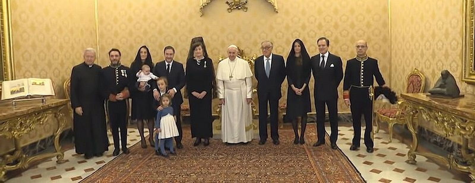 Carmen Peña presenta credenciales al Papa