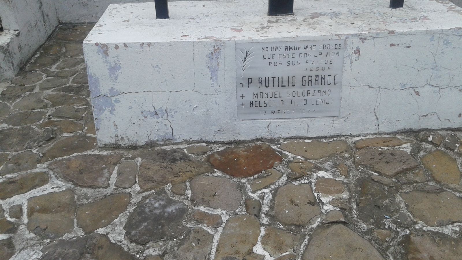 Tumba del P. Rutilio Grande