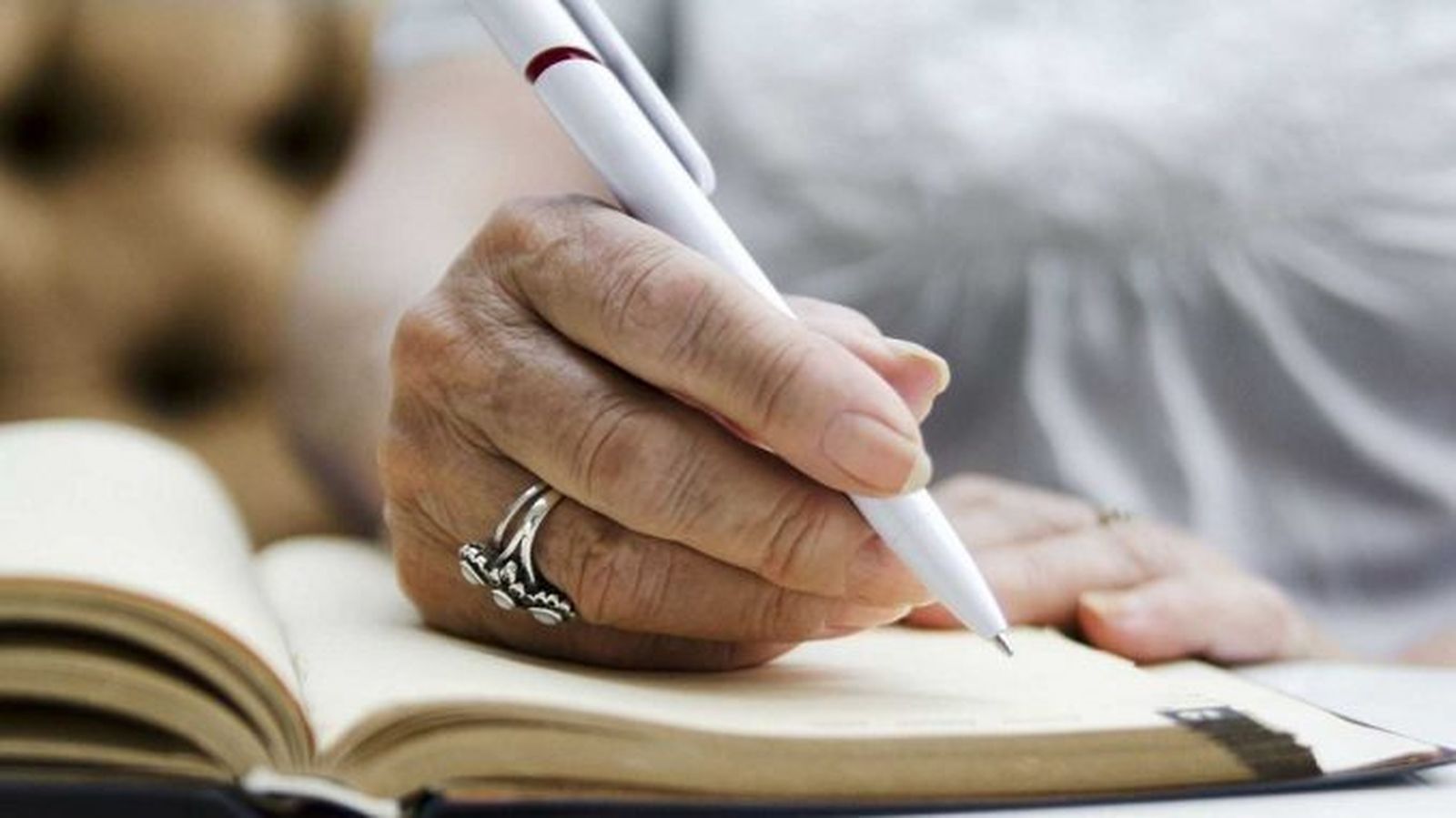 XIII Concurso de Relatos Escritos por Personas Mayores de Fundación ”la Caixa”