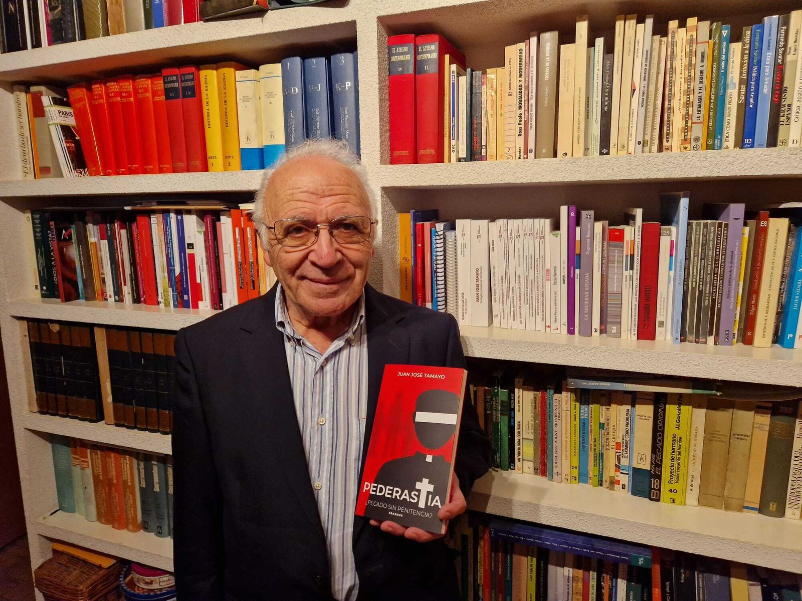 Juan José Tamayo, con su último libro