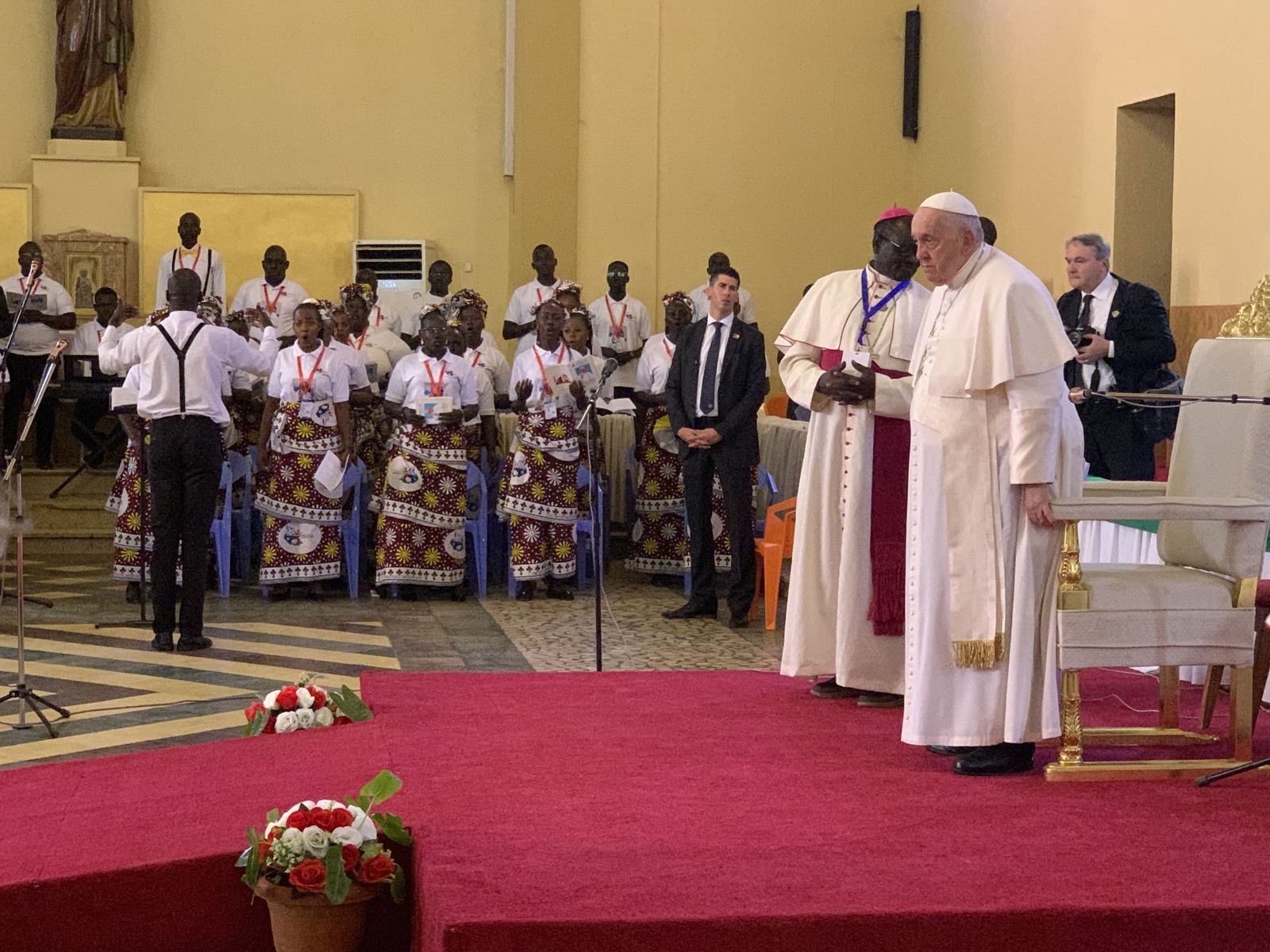 Francisco, con los religiosos, sacerdotes, seminaristas y obispos de Sudán del Sur