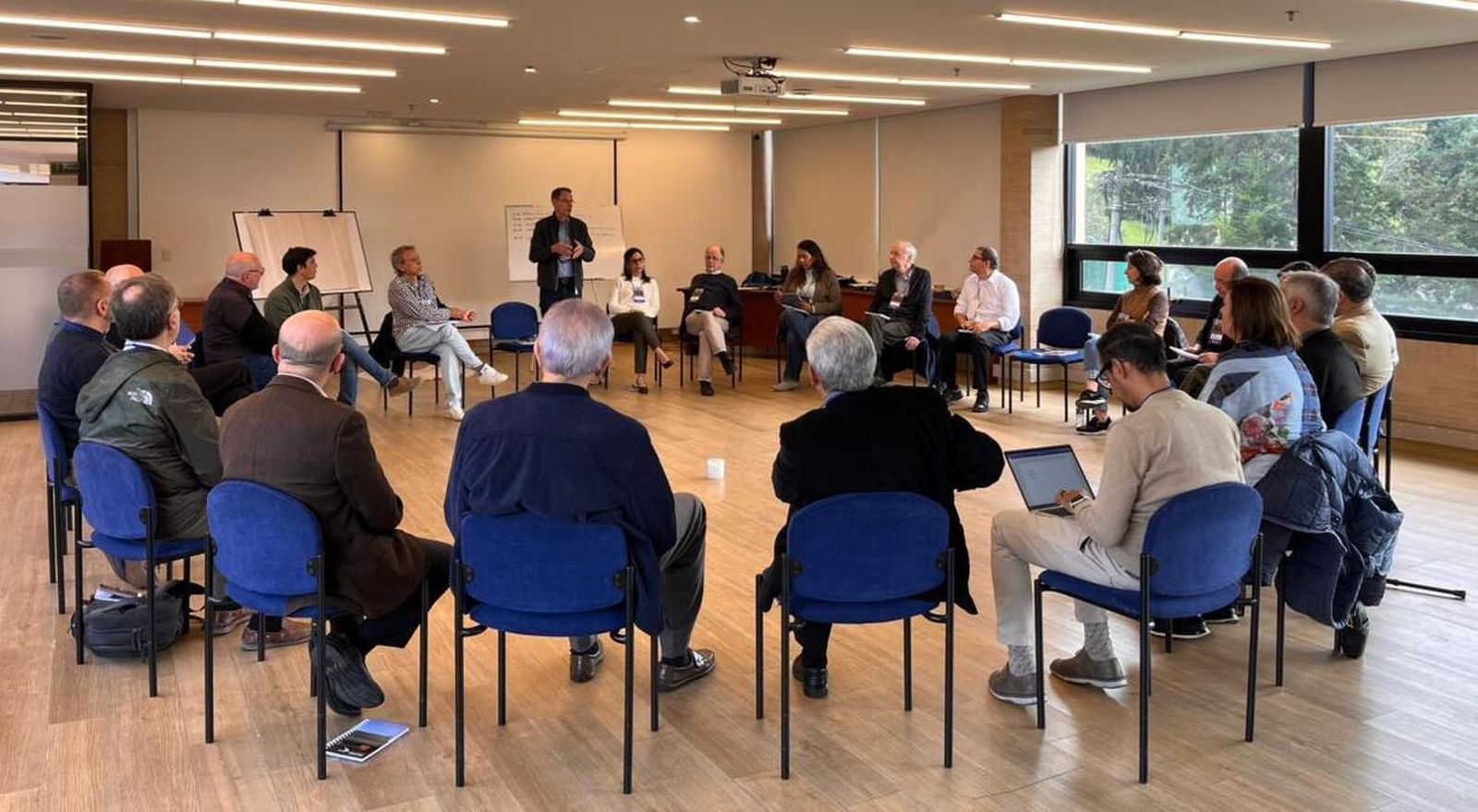 Expertos se reúnen en Bogotá para analizar transformación de estructuras eclesiales