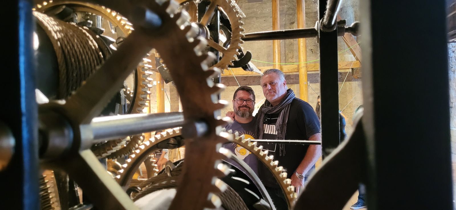 Juan Susarte y Confia2 acompañaron en la oración y la reflexión con su música en varios momentos en Vitoria