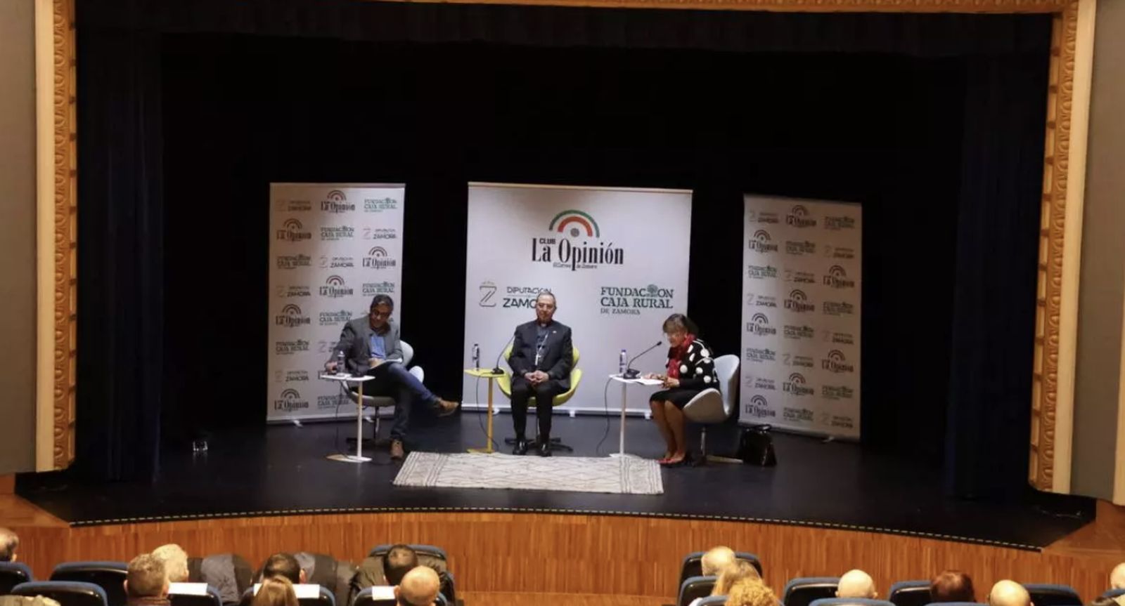 Club LA OPINIÓN-EL CORREO DE ZAMORA Entrevista mesa redonda con el obispo de Zamora, Fernando Valera