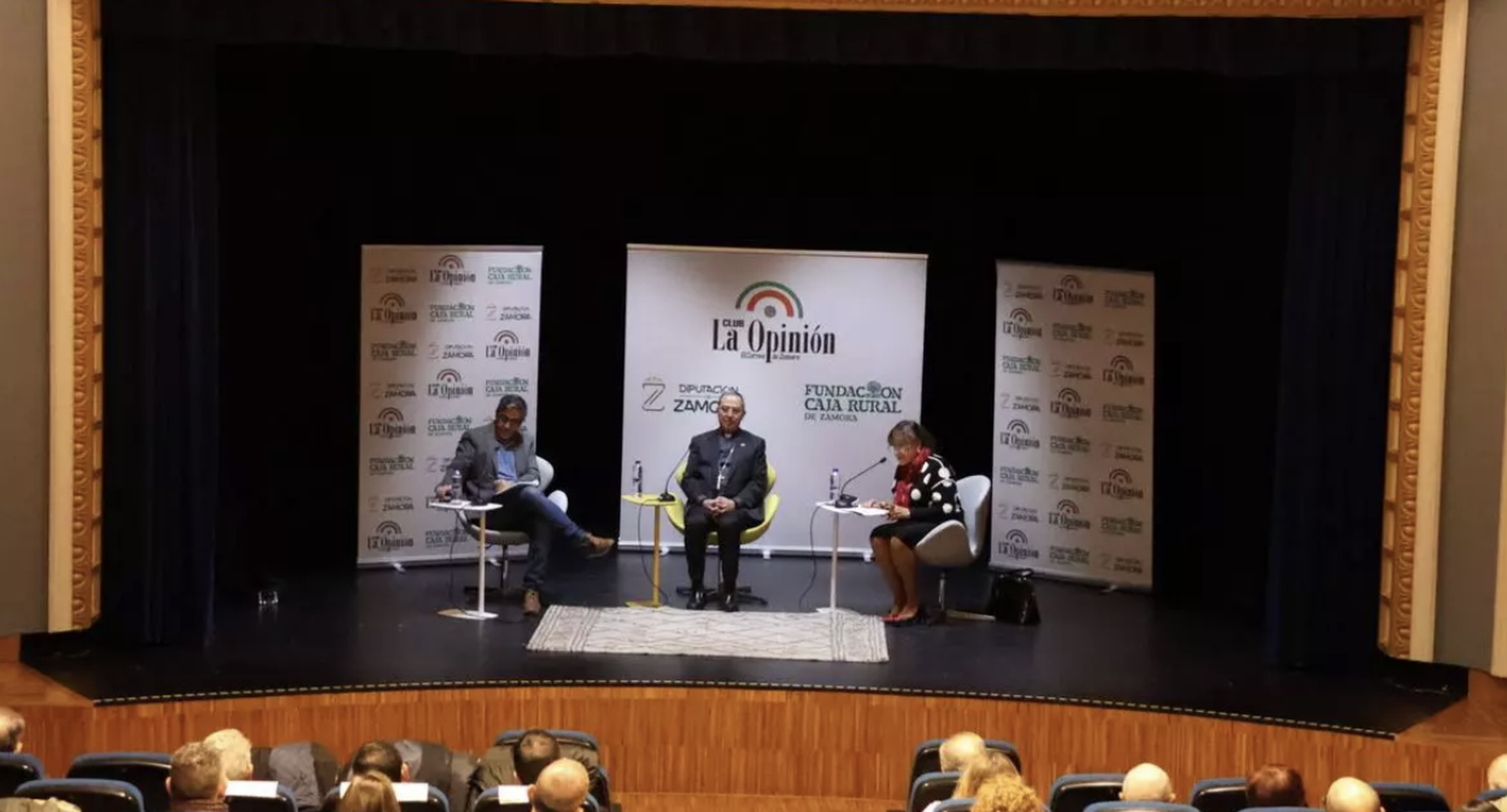 Club LA OPINIÓN-EL CORREO DE ZAMORA Entrevista mesa redonda con el obispo de Zamora, Fernando Valera