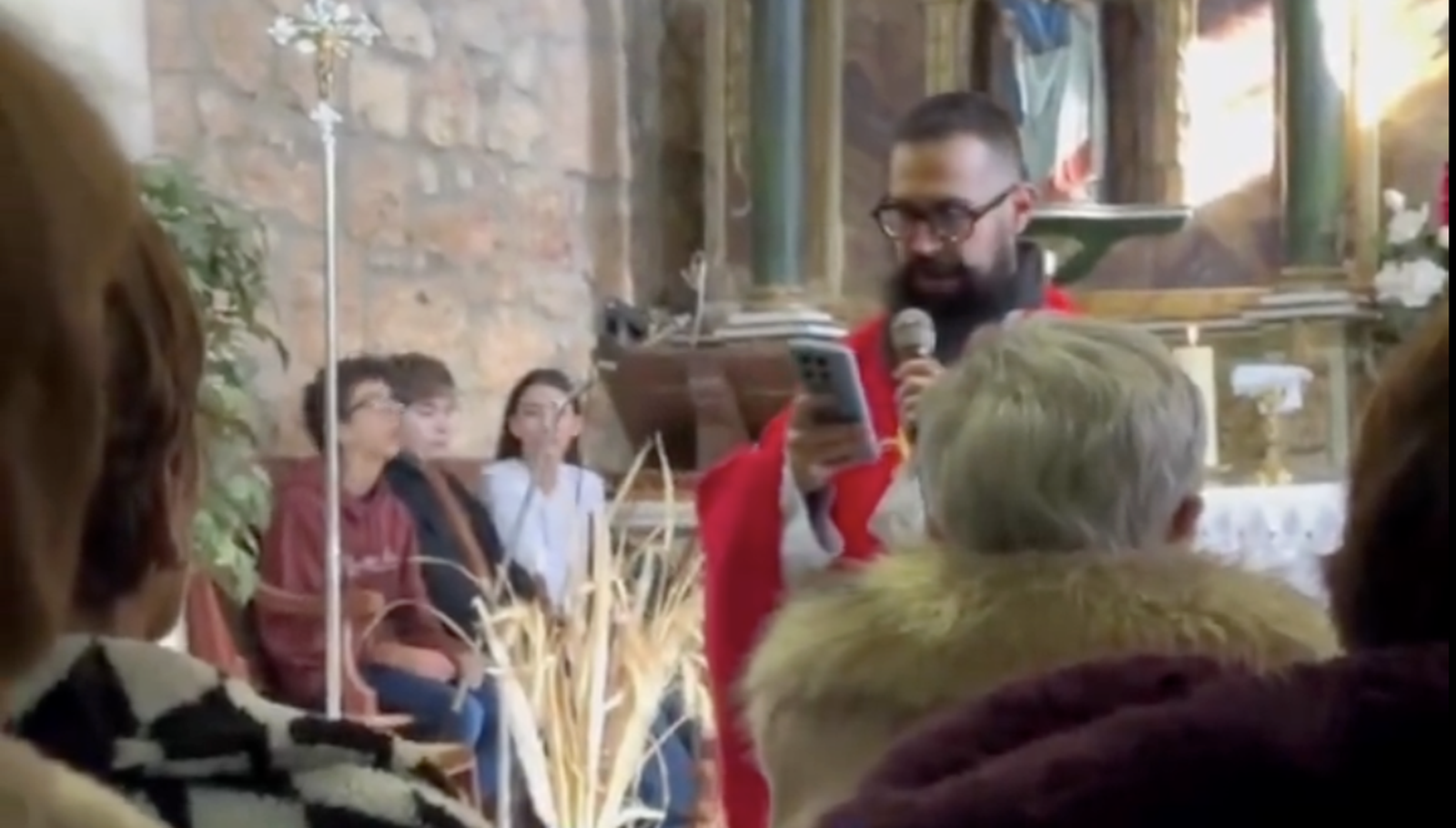 El sermón 'a lo Extremoduro' del cura de Burgos