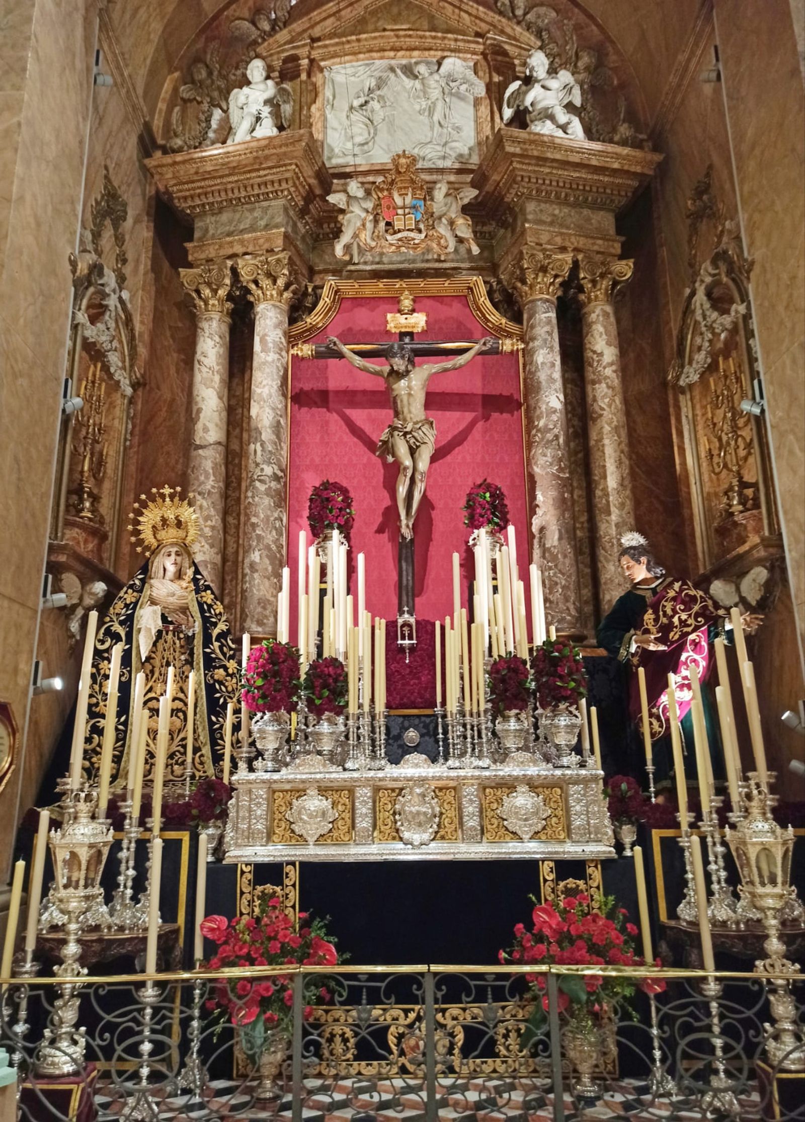 Los Estudiantes, en pleno montaje