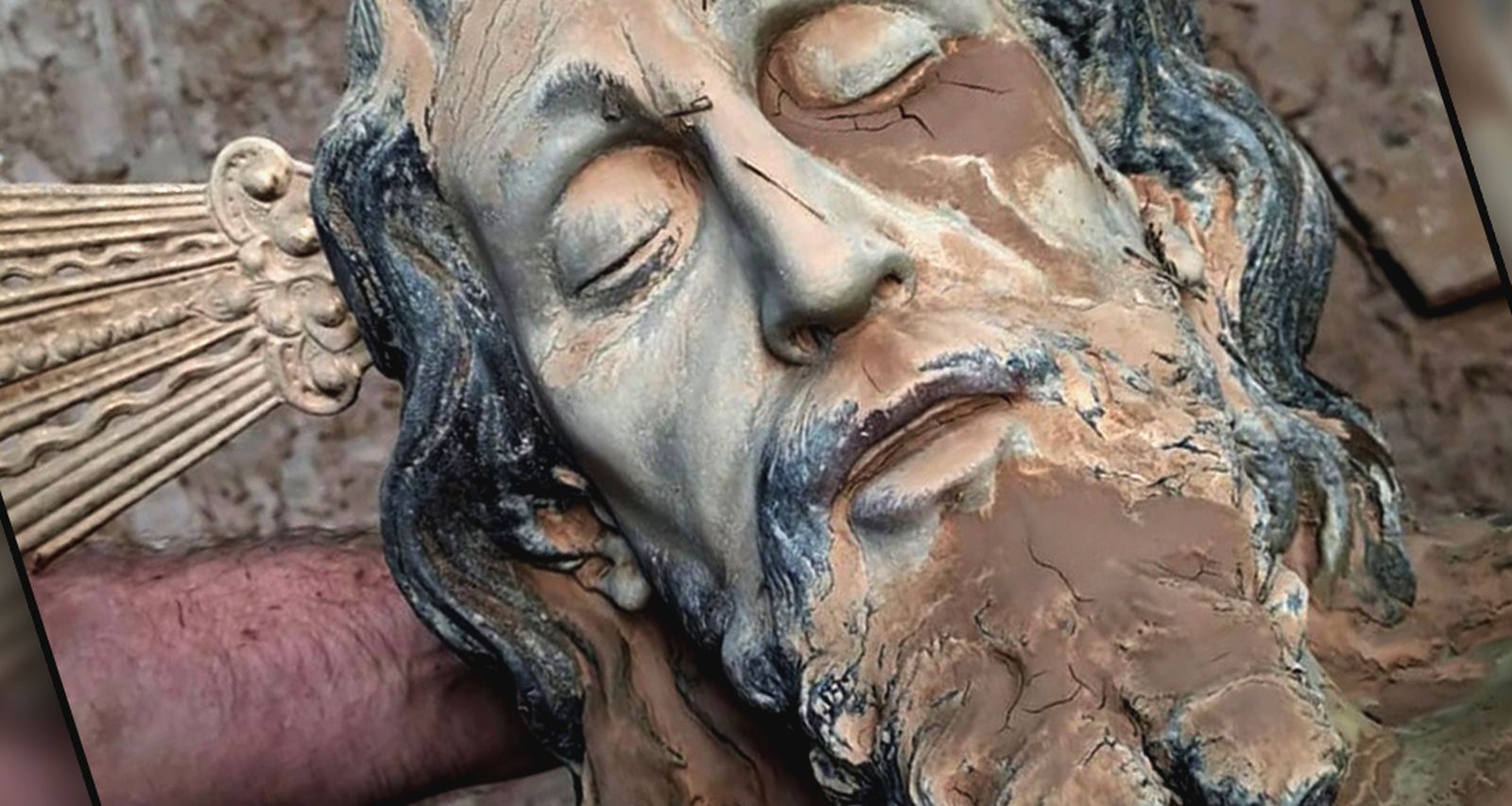 Imagen de Jesús embarrado