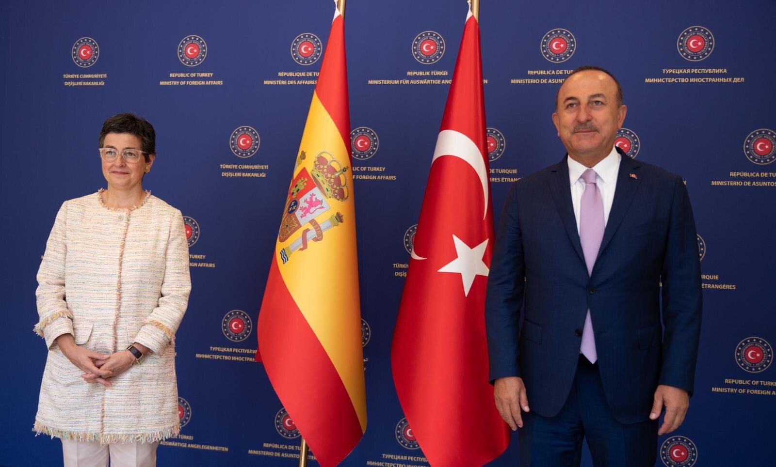 González Laya, con su homólogo turco