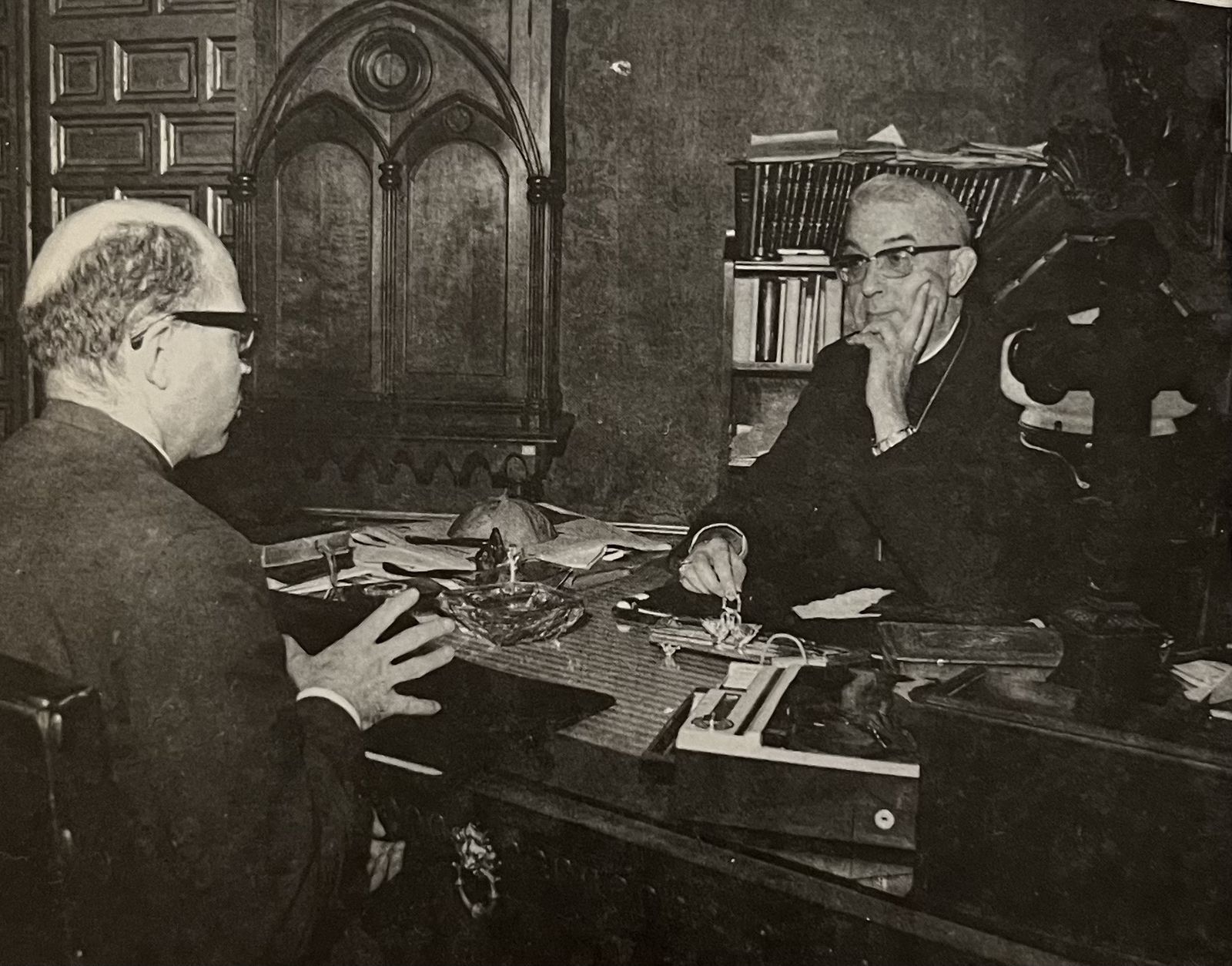 Antonio Aradillas y monseñor Tarancón