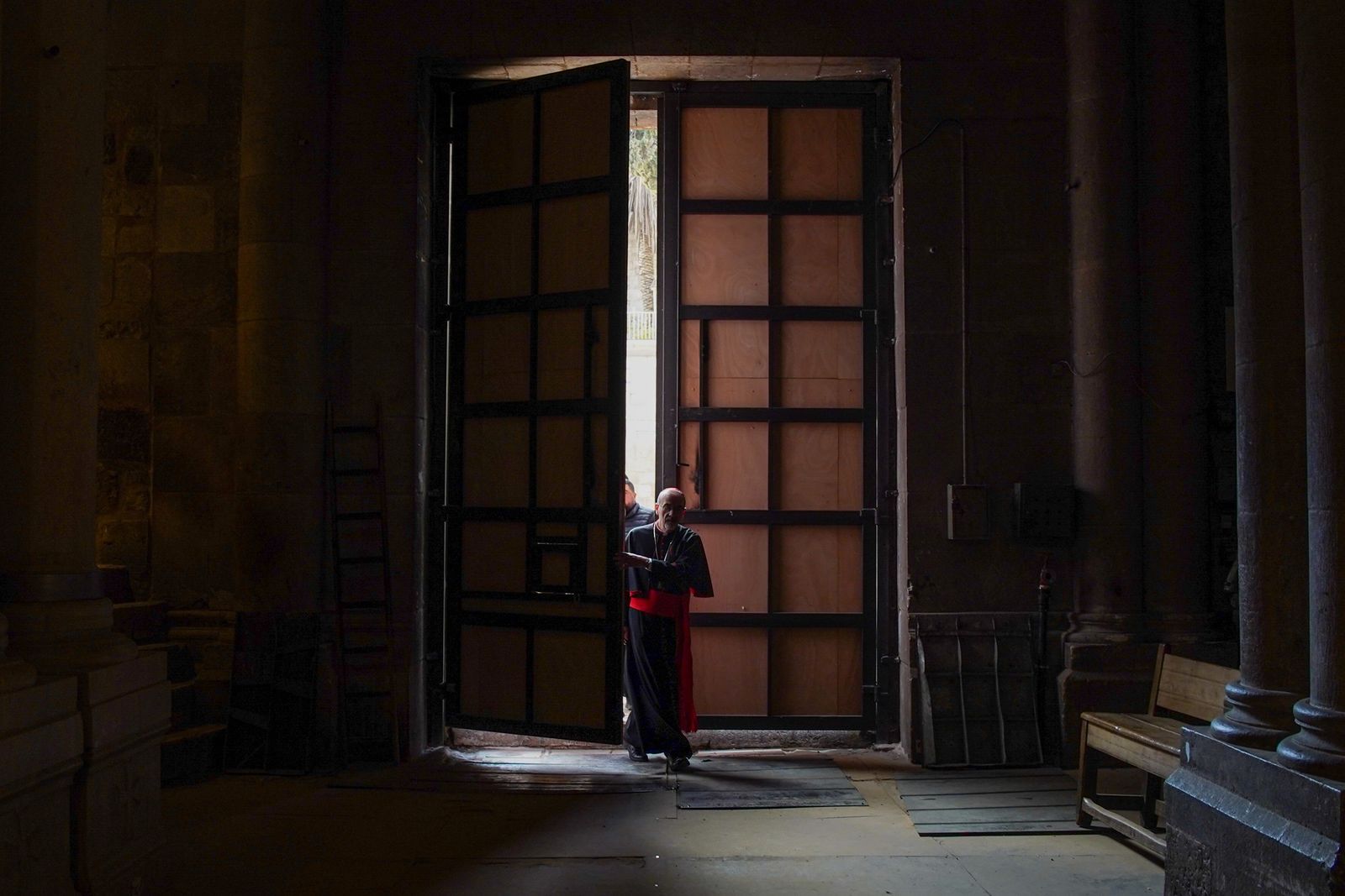 Pizzaballa abre la puerta del Santo Sepulcro