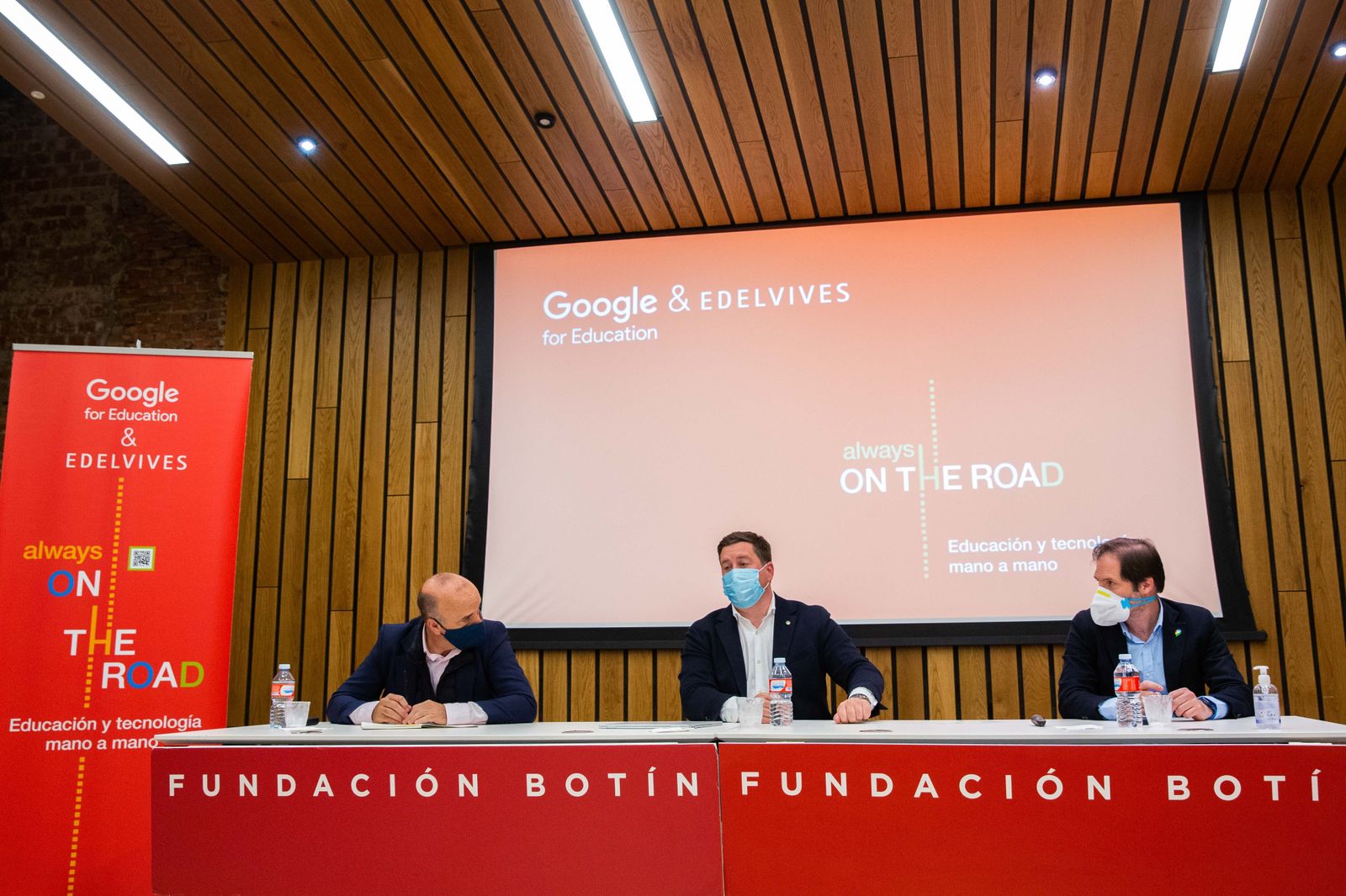 Google y Edelvives refuerzan su colaboración con nuevas herramientas premium y certificaciones para estudiantes