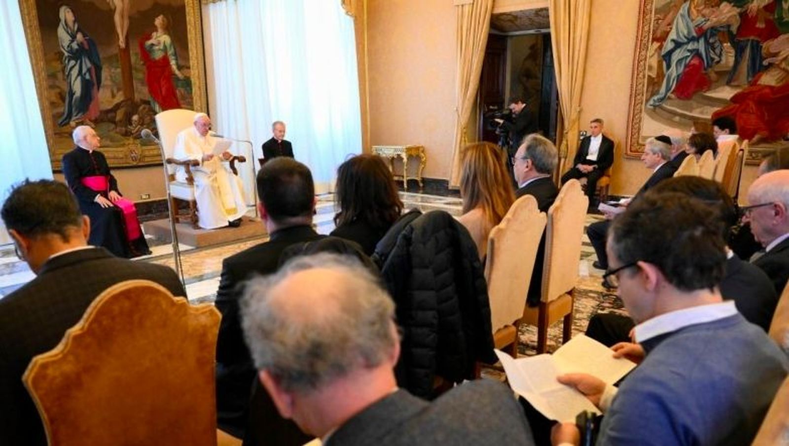 El Papa advierte del "preocupante resurgimiento del antisemitismo" y la "violencia contra los cristianos"