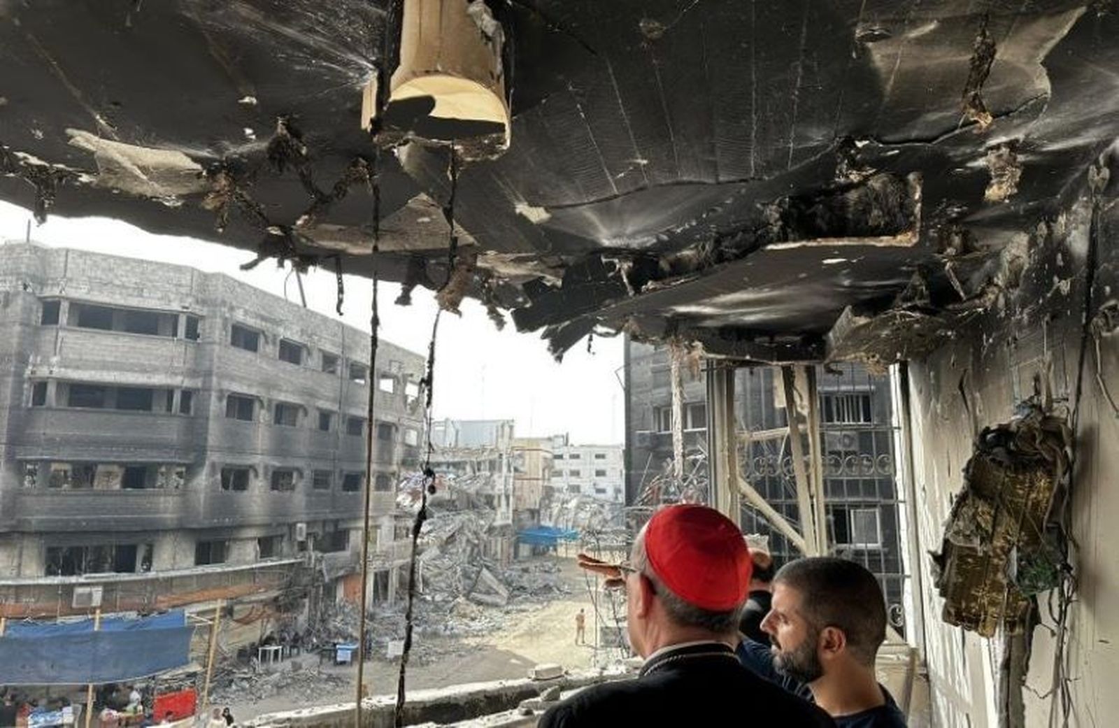 El patriarca de Jerusalén visita Gaza