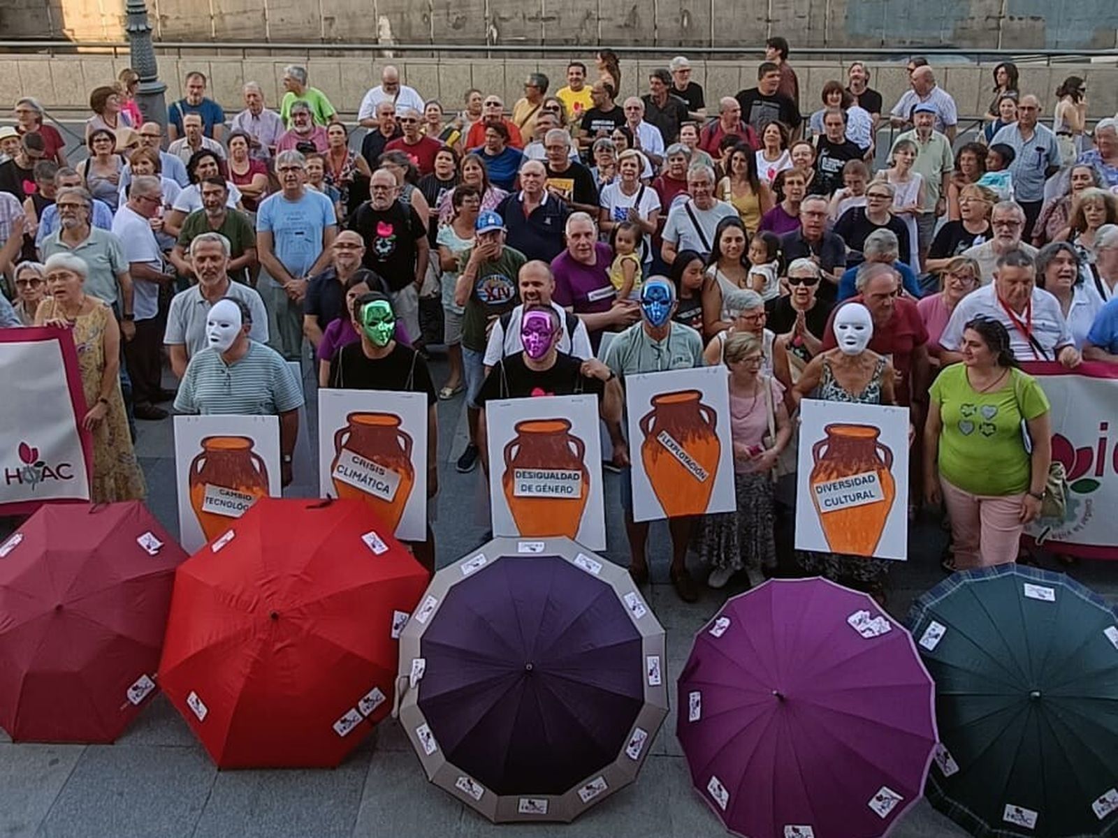 Gesto simbólico de miembros de la HOAC