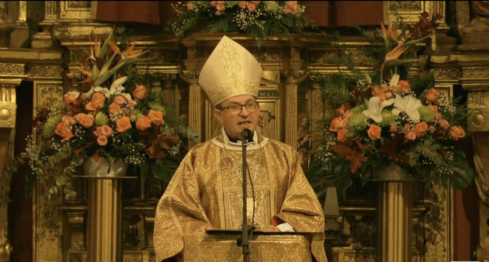 Abilip Martínez Varea obispo de Soria durante la homilía