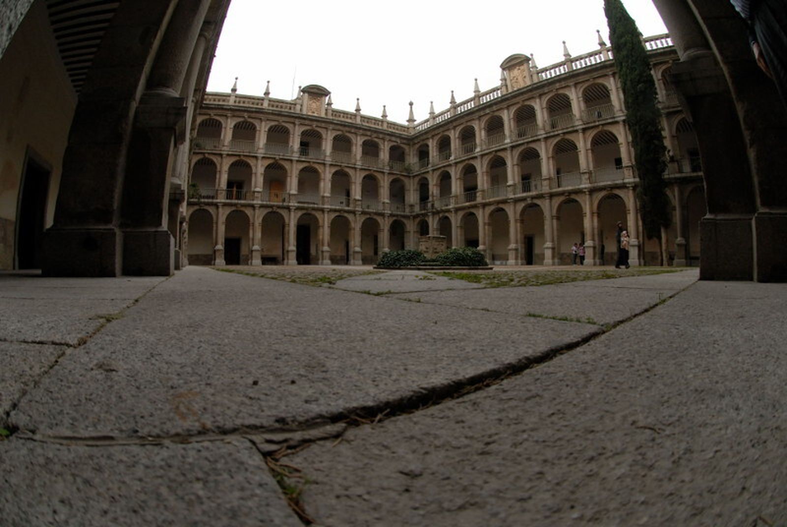 Patio de santo Tomás