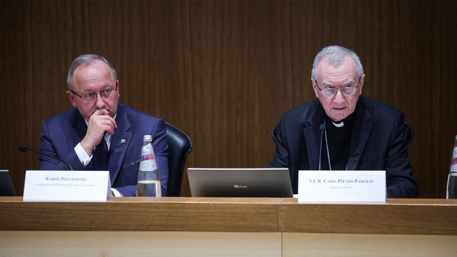 El cardenal Pietro Parolin abre la conferencia "La Santa Sede y los sistemas totalitarios en el siglo XX"