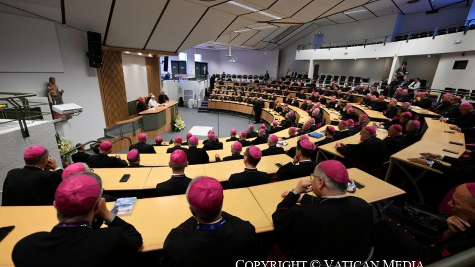 El Papa, con los obispos franceses