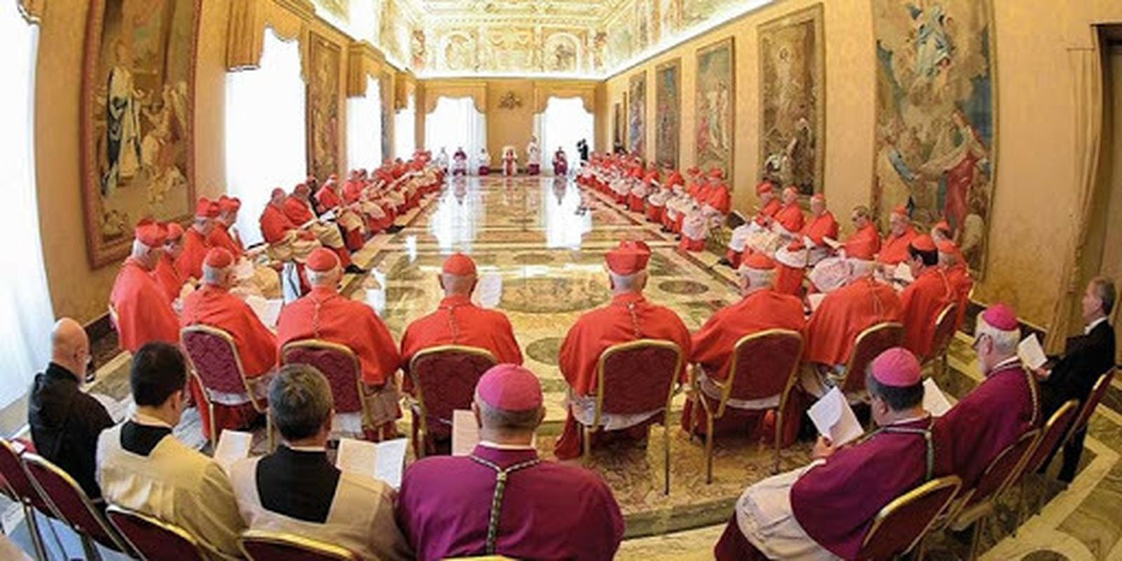 El Papa, con la Congregación para las Causas de los Santos