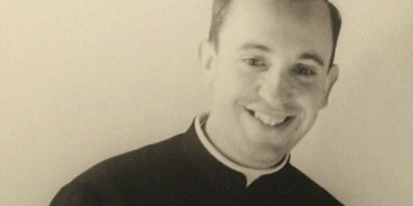 Bergoglio, de joven sacerdote