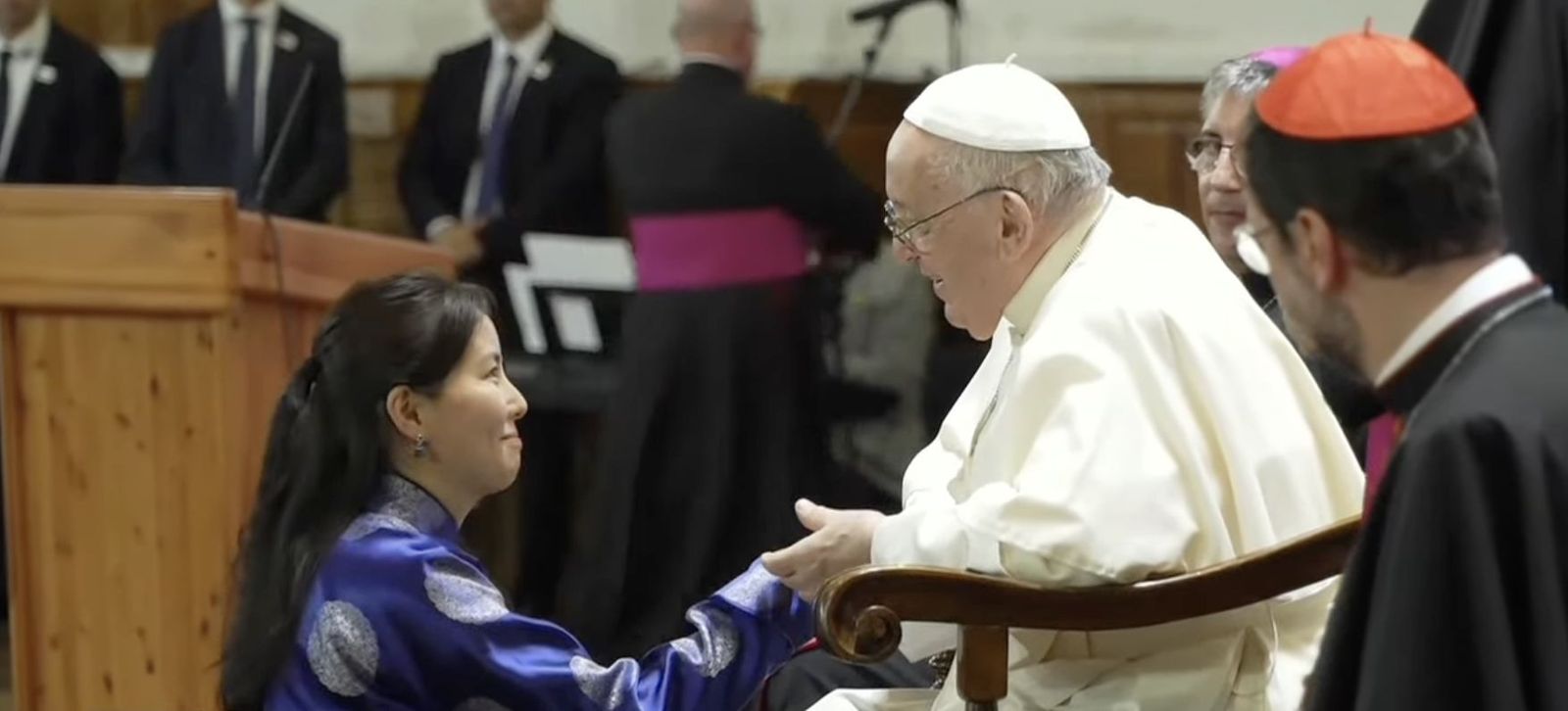 Francisco bendijo a una agente de pastoral