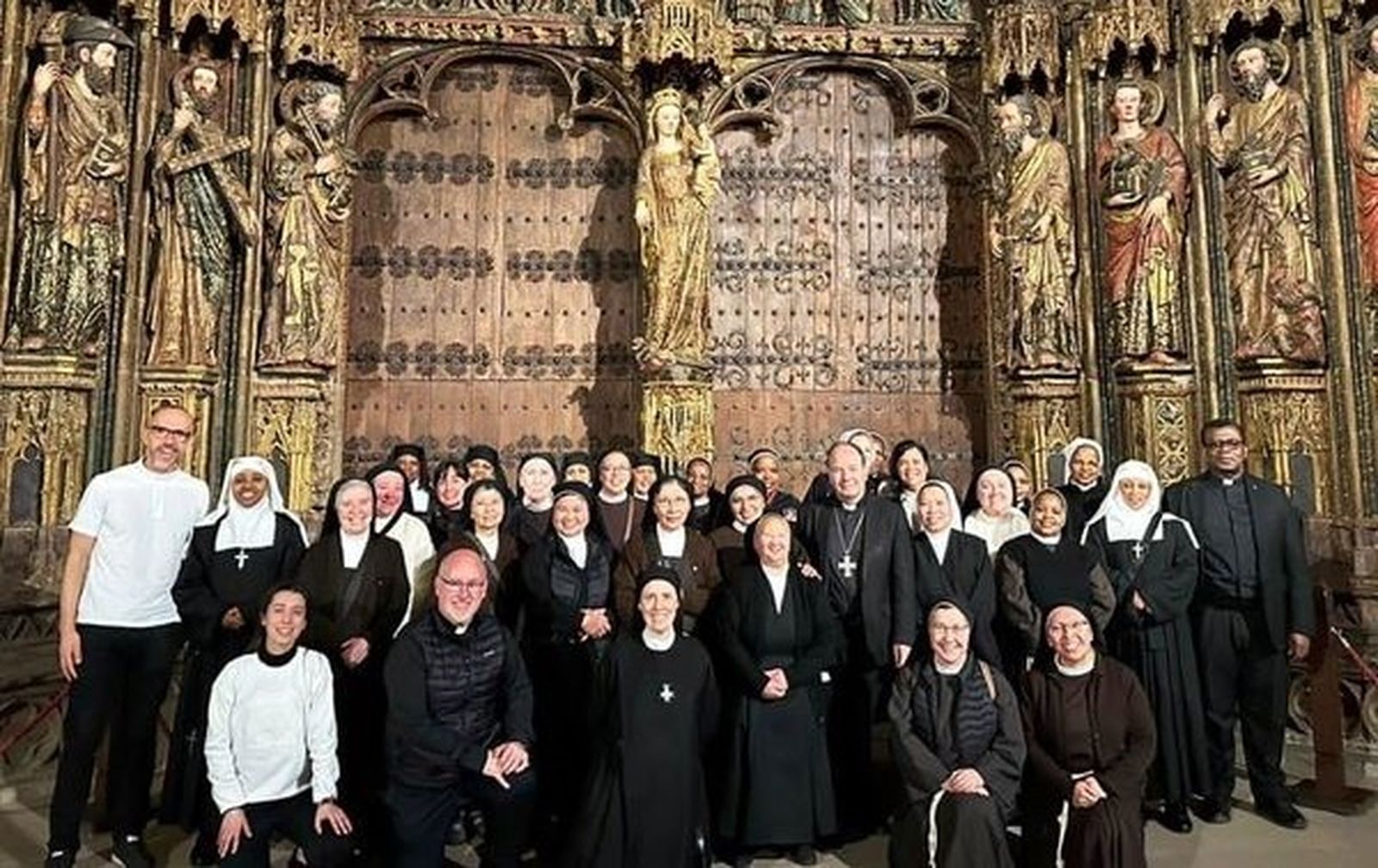 “Ellas se lo han perdido” pudo ser el pensamiento de muchas monjas en el encuentro de Laguardia