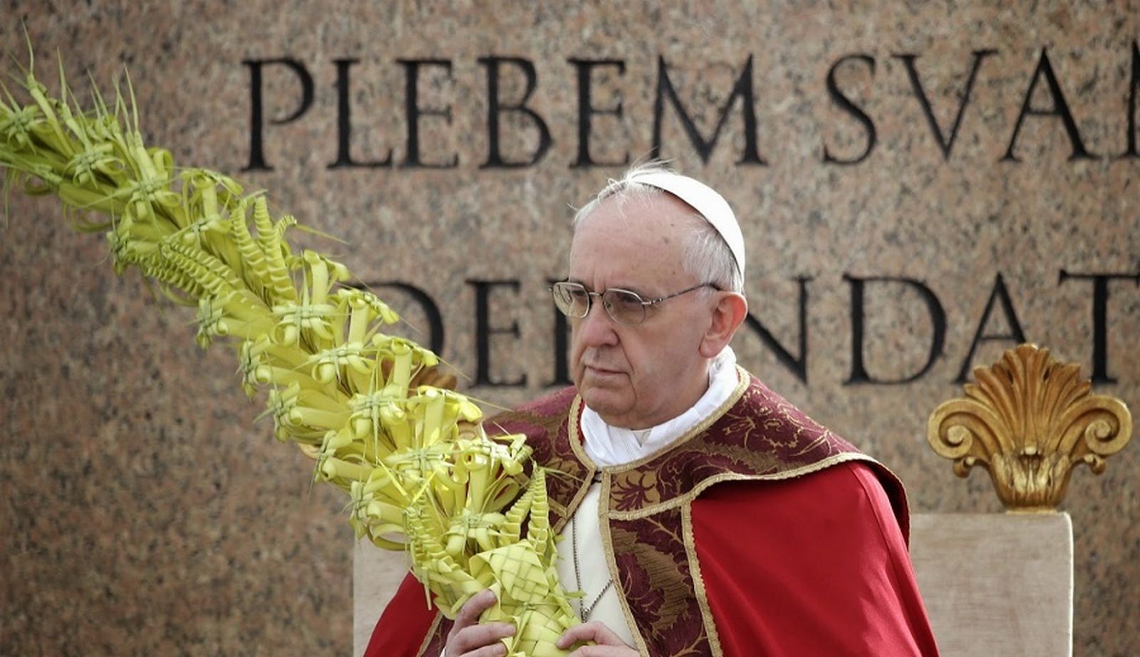 Lista la palma del  Papa para el Domingo de Ramos
