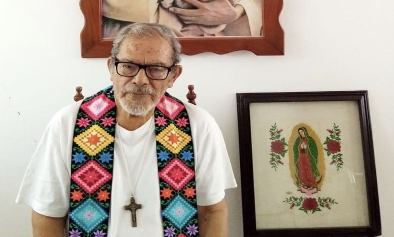 Muere por Covid Arturo Lona, el "obispo de los pobres"