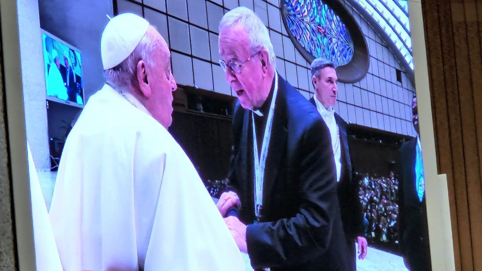 El saludo entre Taltavull y Francisco