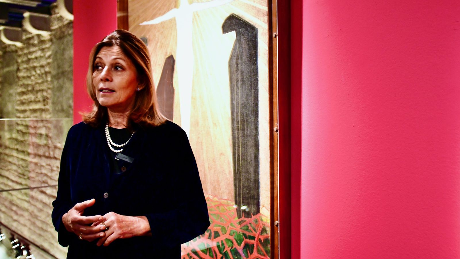 Reportaje fotográfico sobre la exposición de arte sacro italiano del siglo XX en el Museo Diocesano de Barcelona