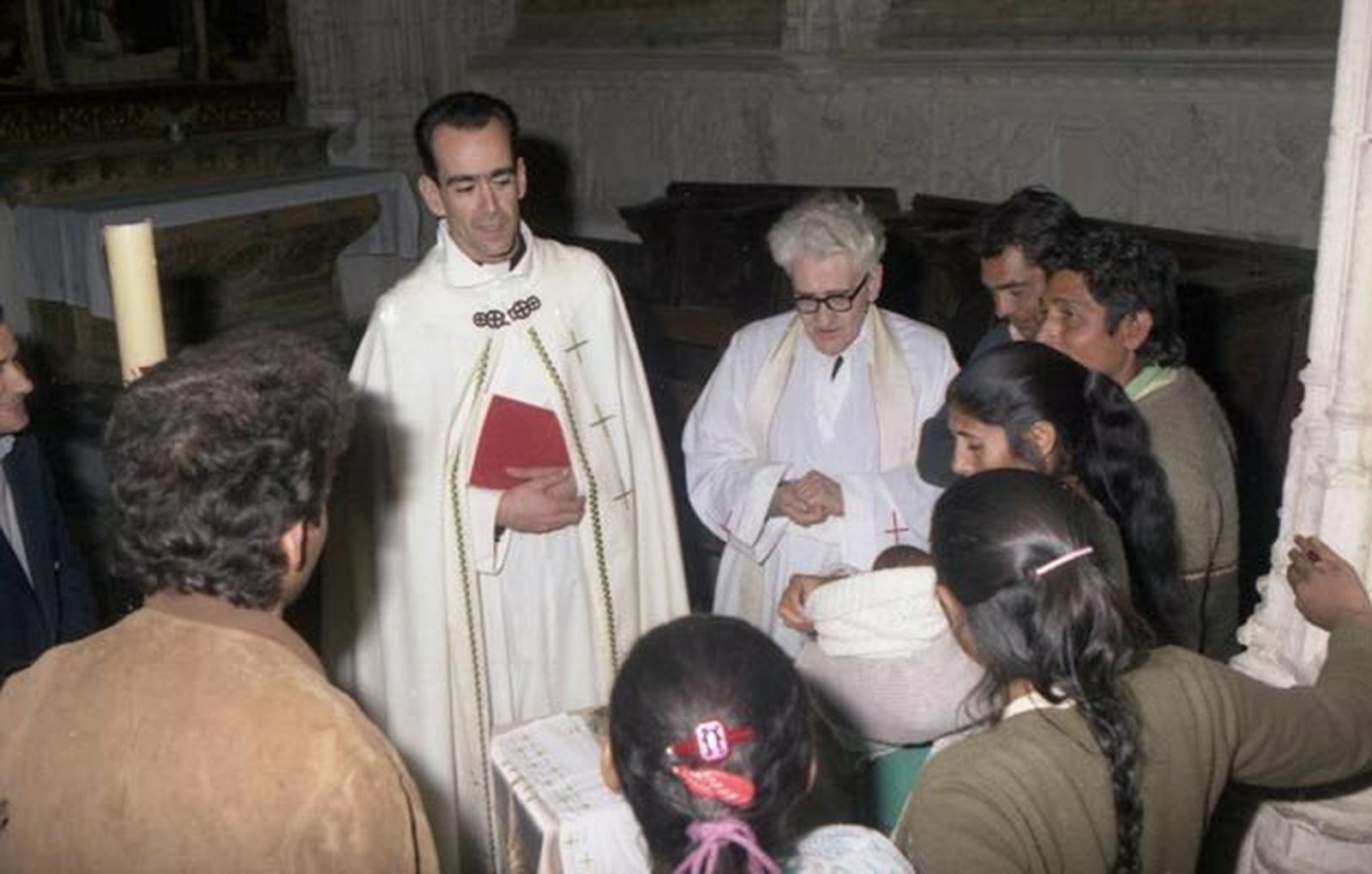 Rivera bautiza a unos gitanos