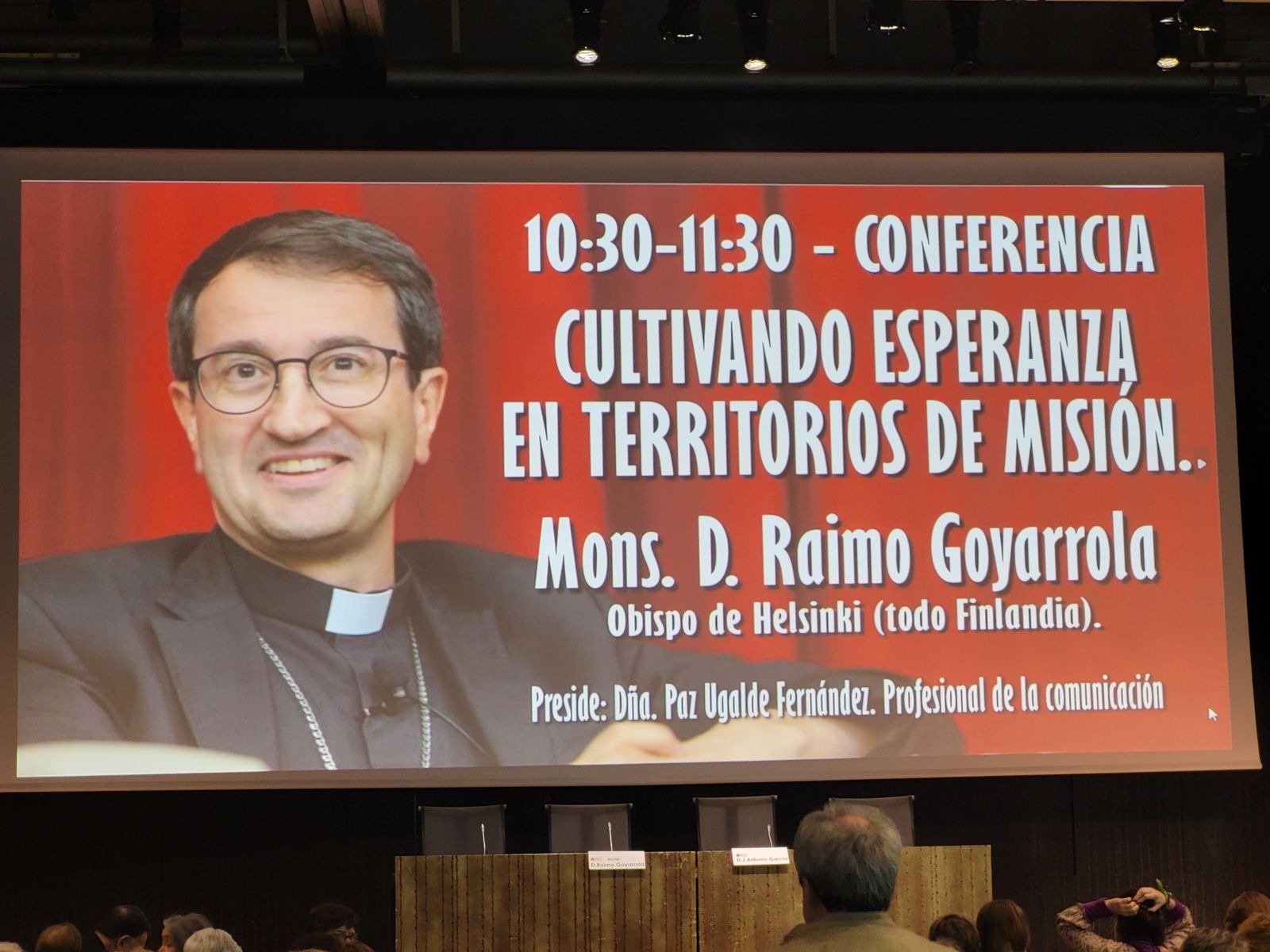 Obispo a -30º C de una iglesia que florece en Finlandia