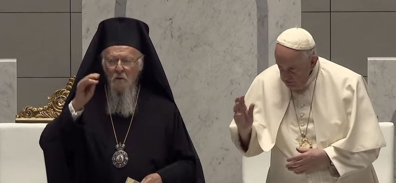 La bendición del Papa y del Patriarca