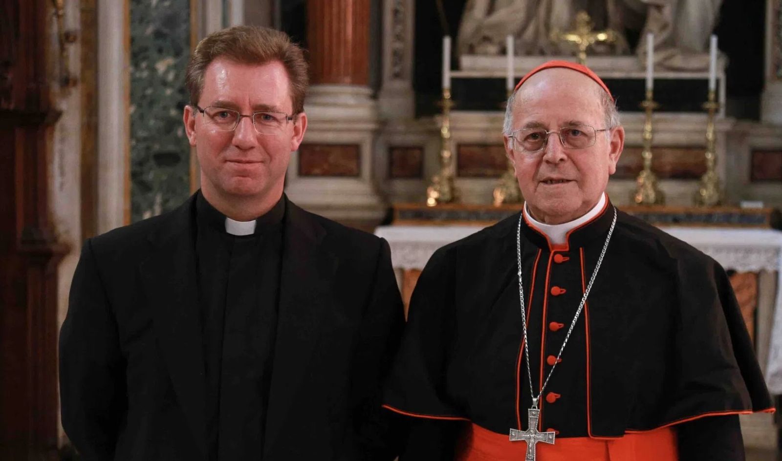 Aurelio García y el cardenal Blázquez