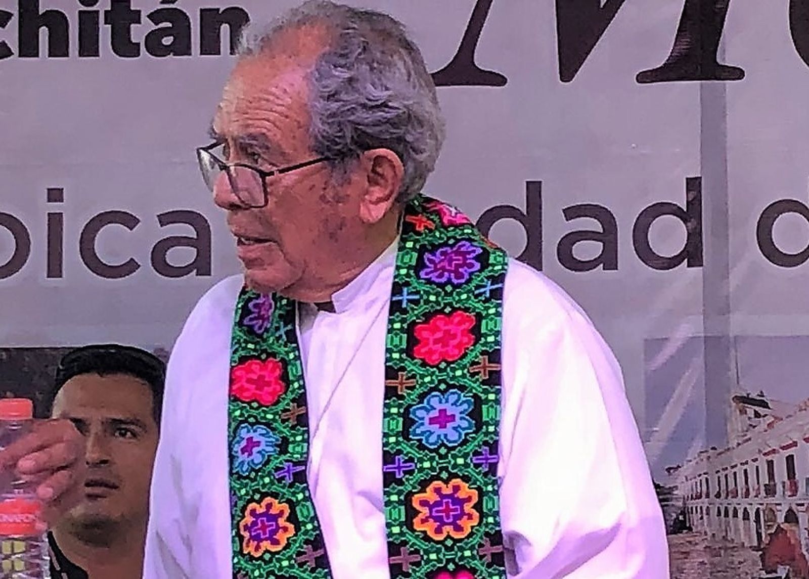 Adiós padre obispo Arturo…