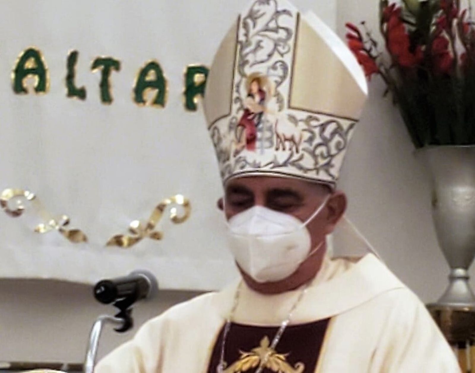 Obispo de Chilpancingo-Chilapa ¿Primer prelado mexicano en ser vacunado contra covid-19?