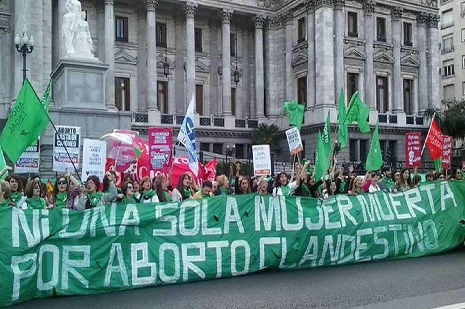 Argentina debate sobre la legalización del aborto
