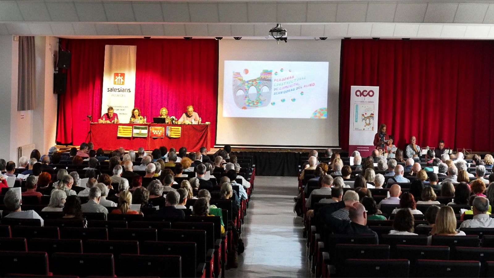 Salón de actos de los Salesianos de Rocafort, donde se celebró parte de la Jornada General.