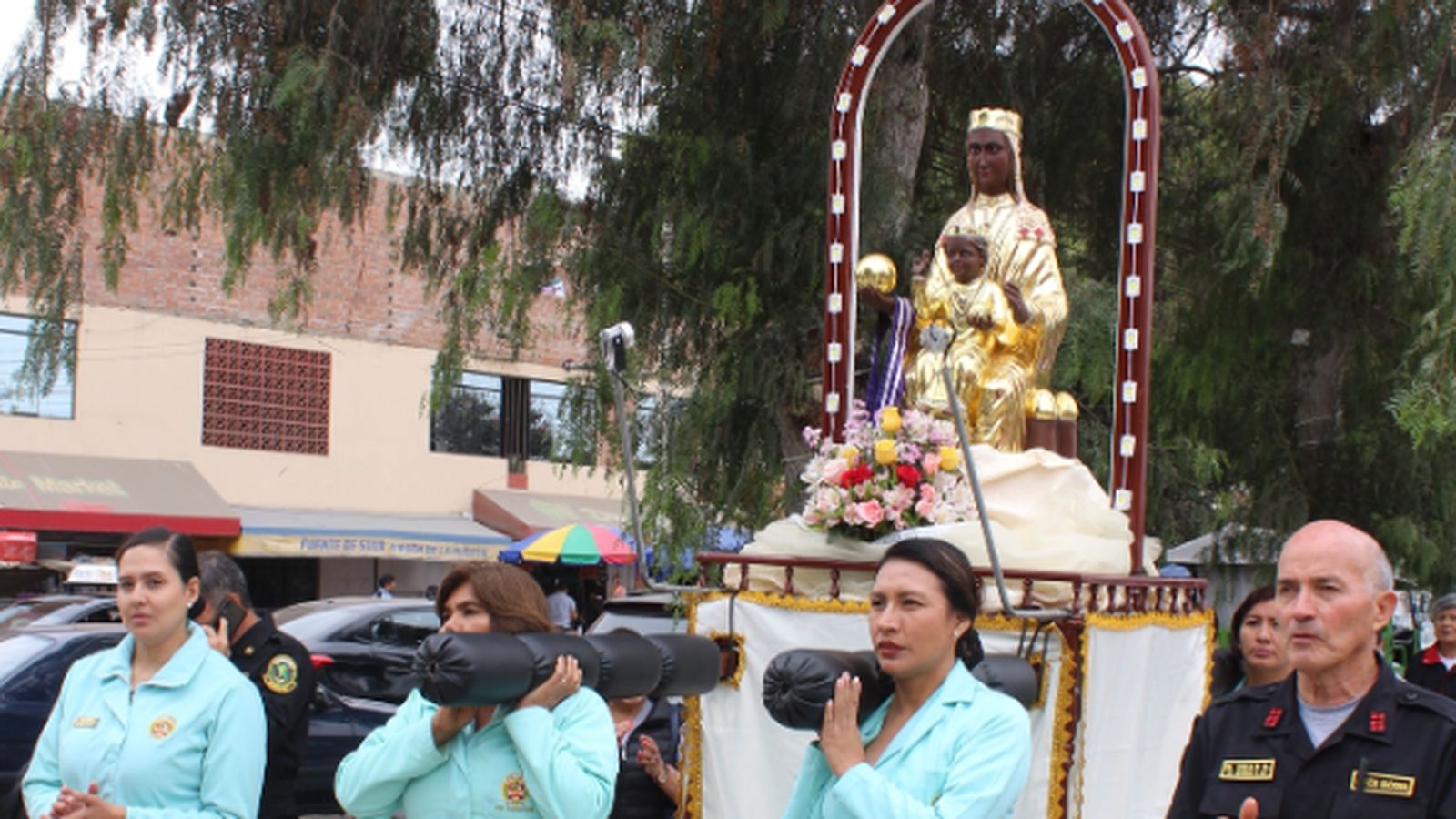 Fieles y religiosos de Trujillo recuerdan el legado de Robert Prevost en una parroquia nacida gracias al impulso de los vecinos y los agustinos.