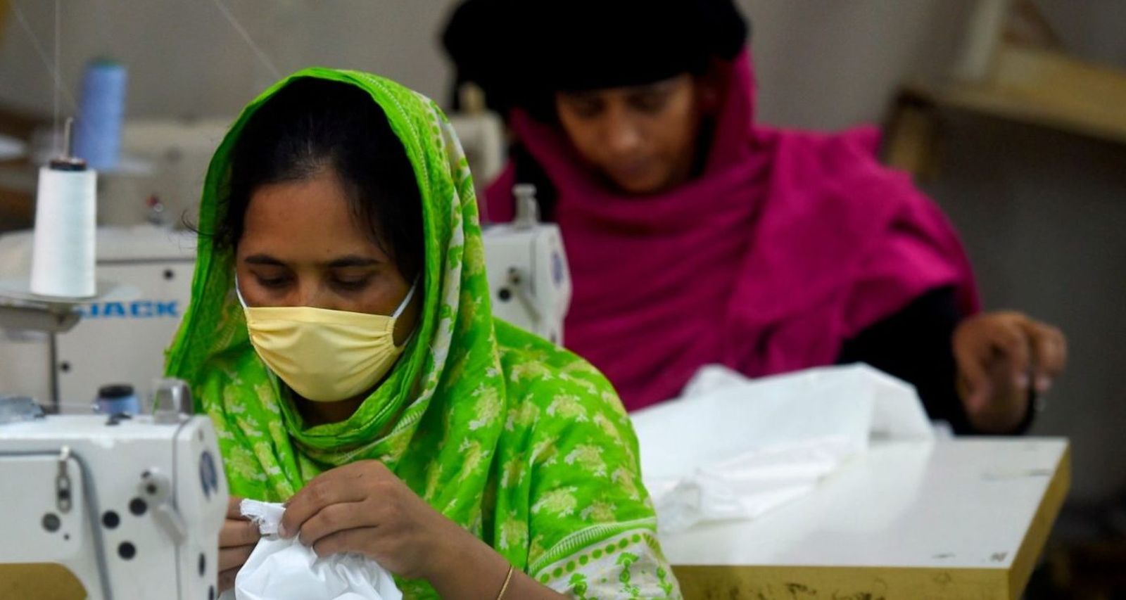 En Bangladés la gente no tiene tiempo de ir a la iglesia