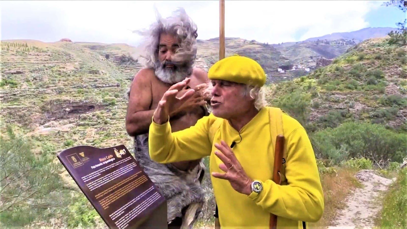 Mazuelos aparta al padre Baéz, le prohibe celebrar misas en público y hacer declaraciones como sacerdote