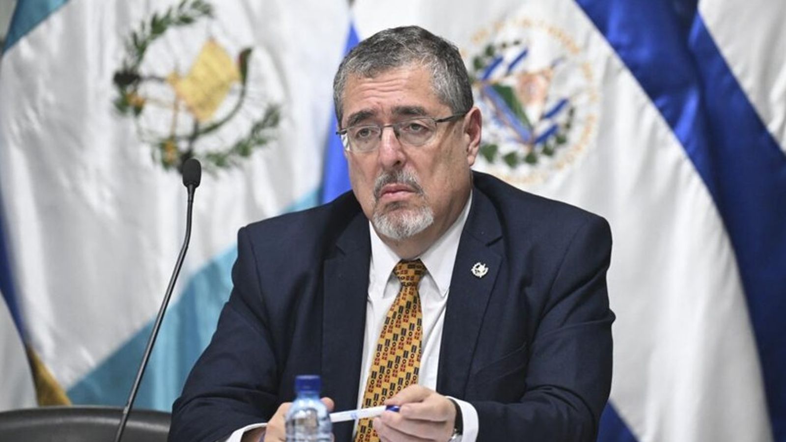 Un Ejecutivo acorralado, mientras el pueblo lucha solo y a merced de la codicia de los mineros