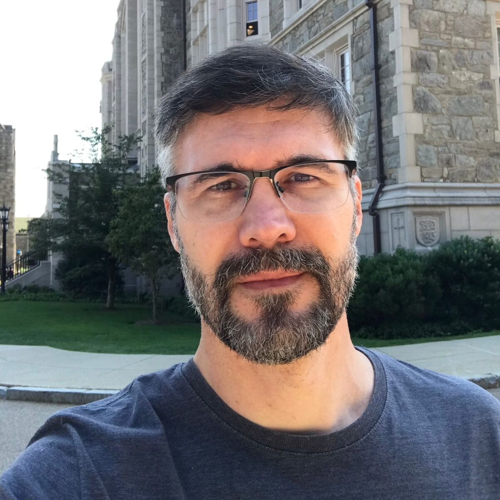 Profesor César Kuzma