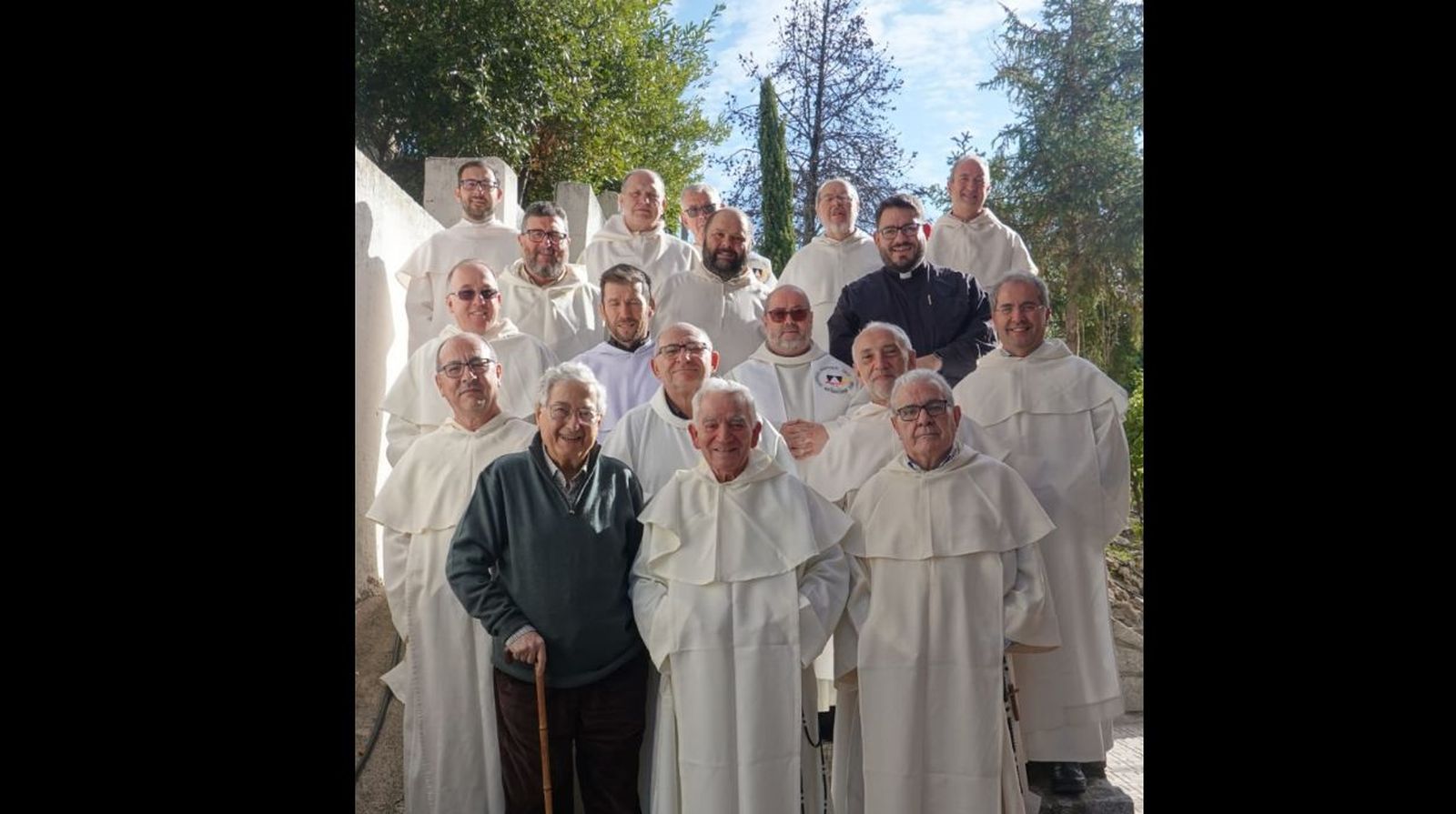 Participantes en el encuentro de la fraternidad sacerdotal